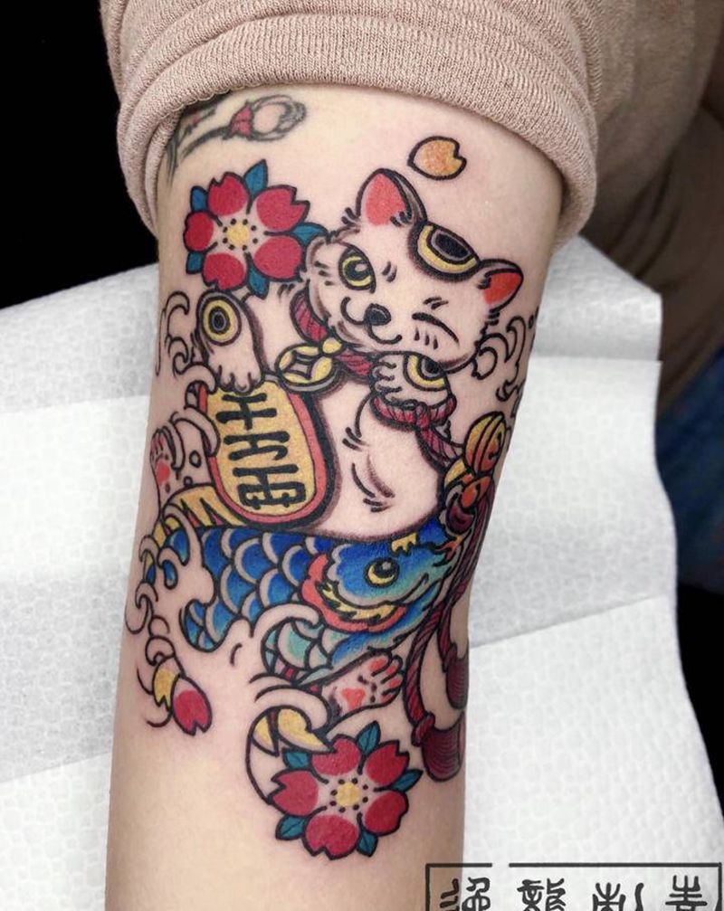 原创作品，招财猫纹身图片_手部手臂老传统招财猫纹身图案