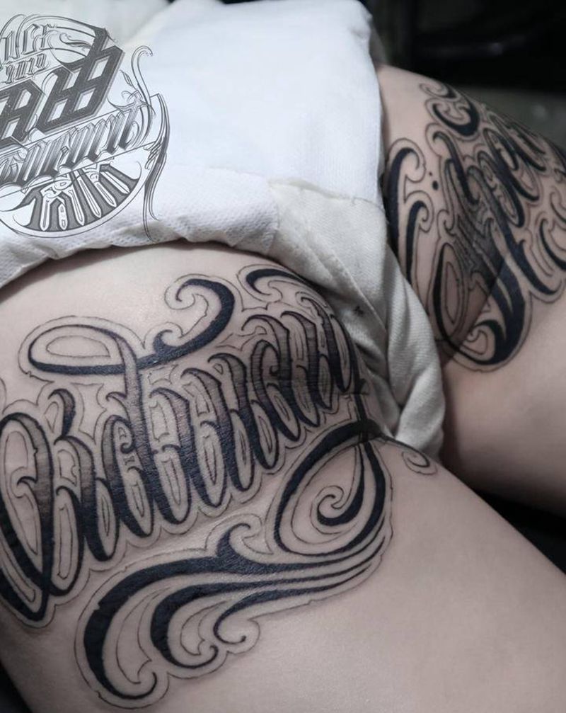 花体字：非凡 平凡纹身图片_腿部花体字纹身图案