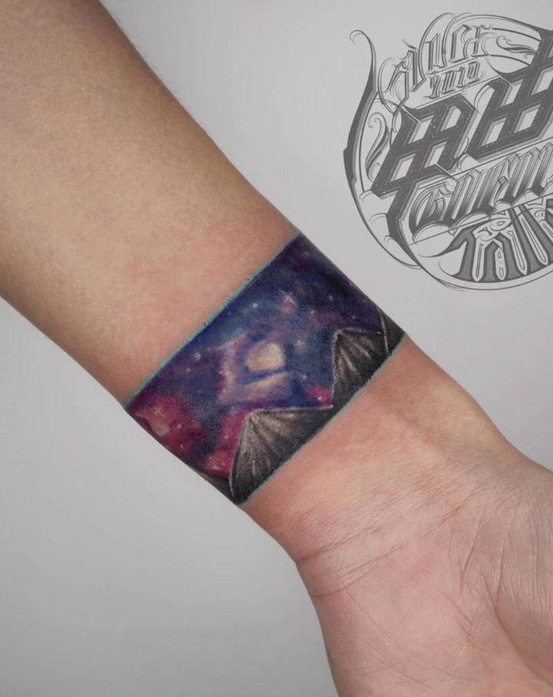 星空手环纹身图片_手臂水彩欧美写实纹身图案