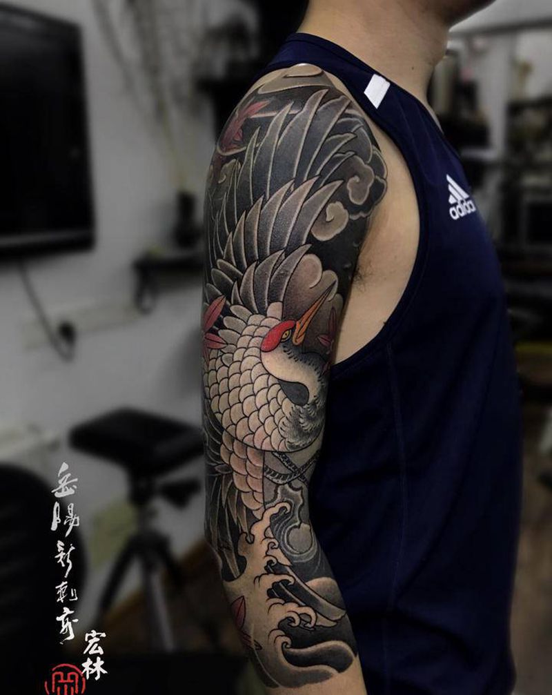 鹤纹身图片_手臂手部老传统纹身图案