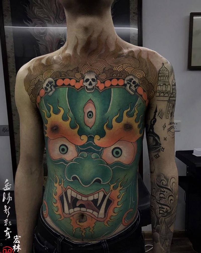 玛哈嘎拉纹身图片_胸部腹部老传统纹身图案