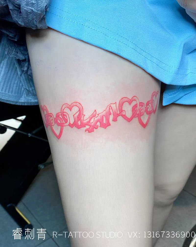 粉红腿环纹身图片_腿部水彩纹身图案