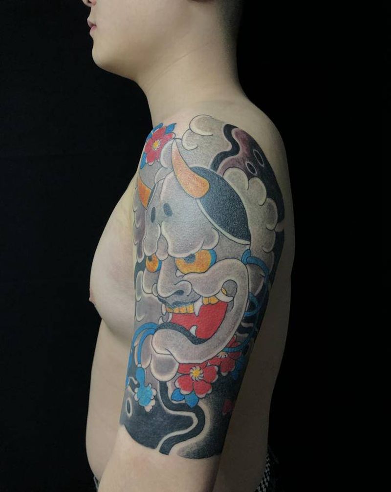 大臂般若纹身图片_手部手臂老传统纹身图案