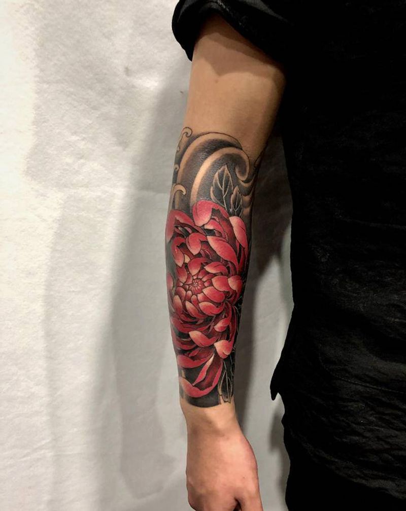 偏爱菊纹身图片_手臂新传统纹身图案