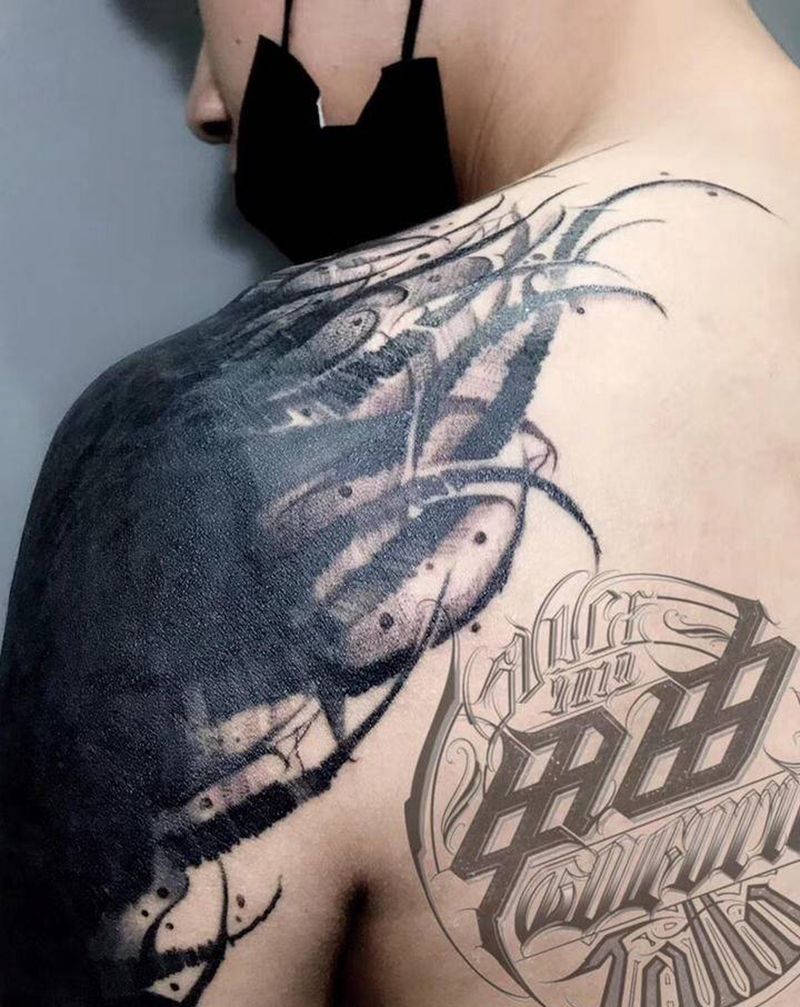 毒液1.0纹身图片_肩部暗黑纹身图案