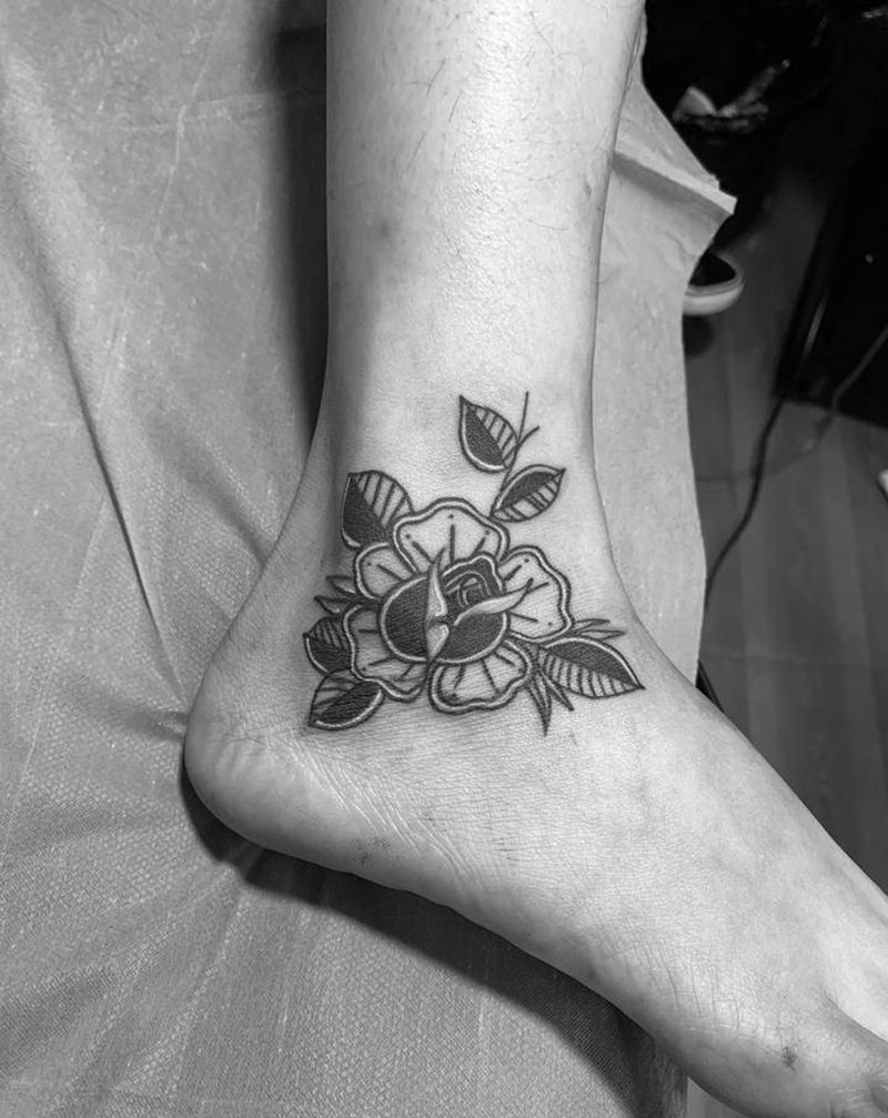 Old school遮盖纹身图片_腿部Old School纹身图案