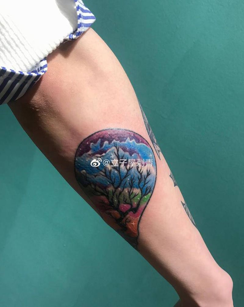 灯泡纹身图片_手臂水彩纹身图案