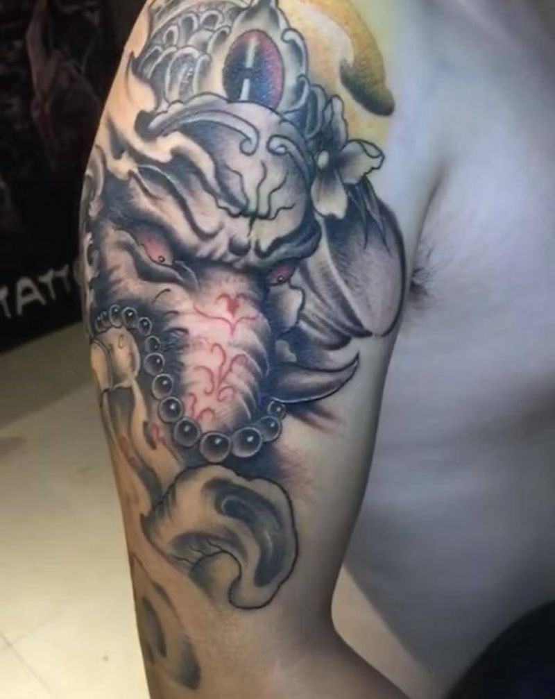 象神纹身图片_手臂新传统纹身图案