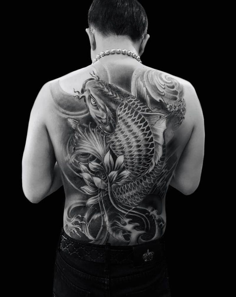 满背纹身图片_背部纹身图案