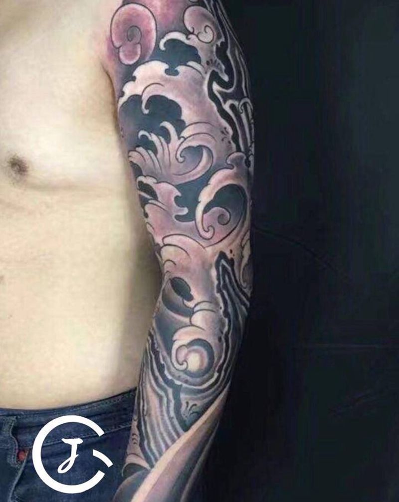 花臂水浪纹身图片_手臂纹身图案