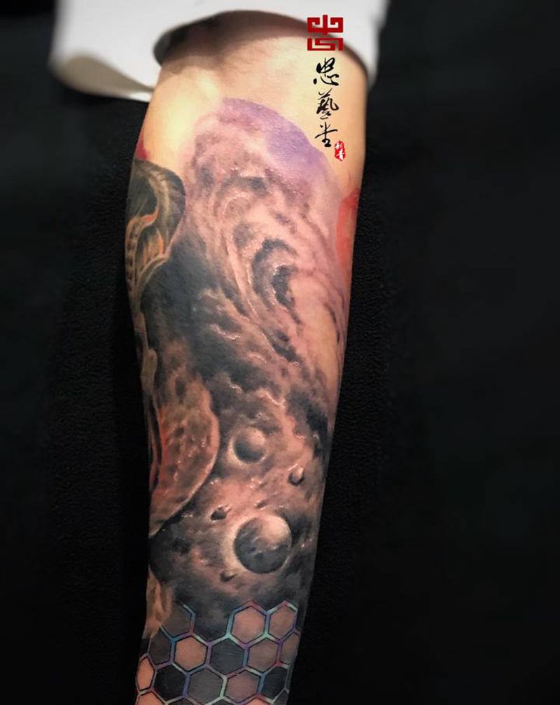 星空骷髅纹身图片_手臂手部欧美写实Old School纹身图案