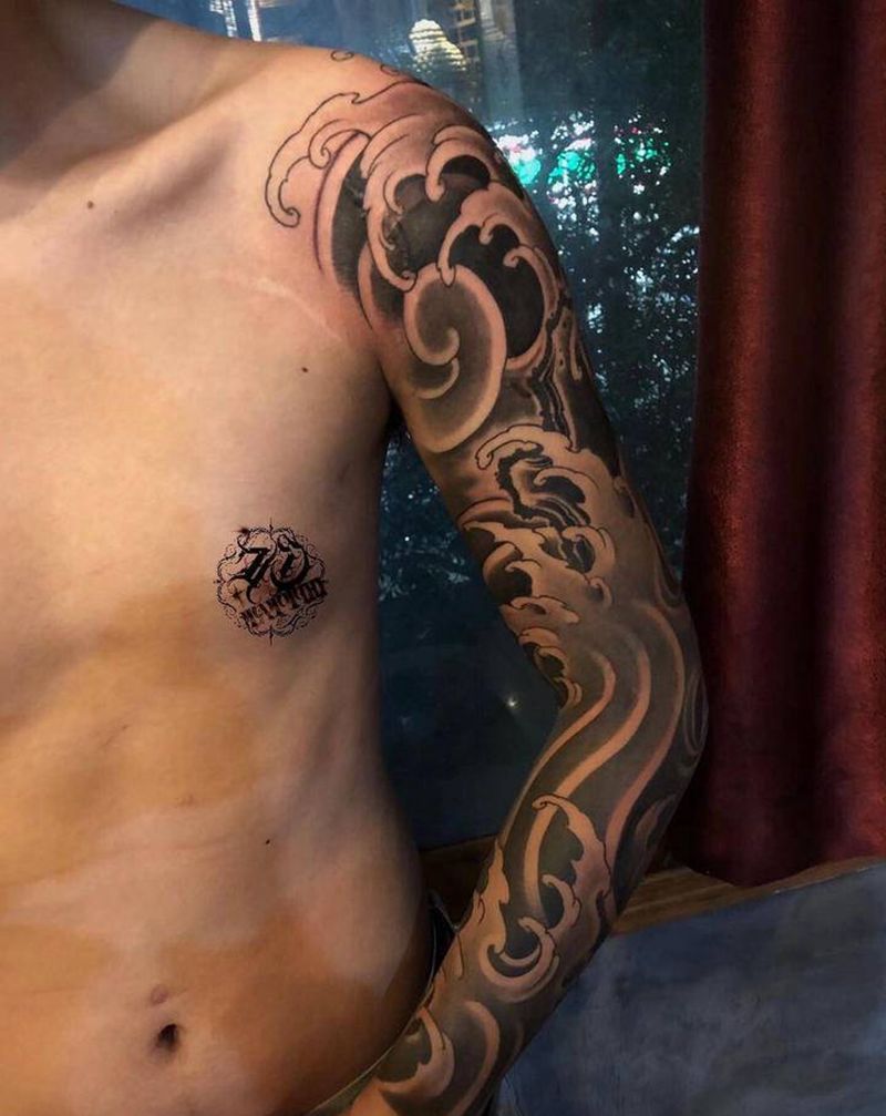 浪臂纹身图片_手臂手部新传统睡，浪纹身图案