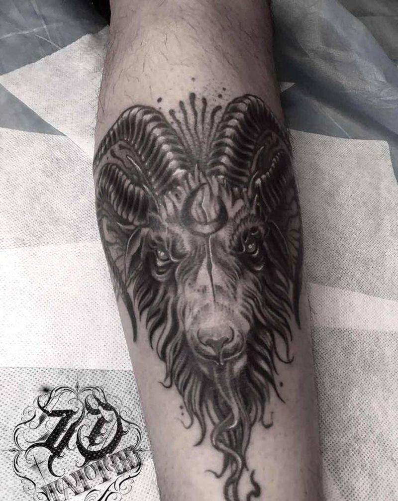 撒旦魔鬼纹身图片_腿部欧美写实纹身图案