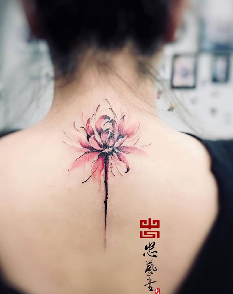 近期小清新纹身图片_胸部肩部水墨水彩纹身图案