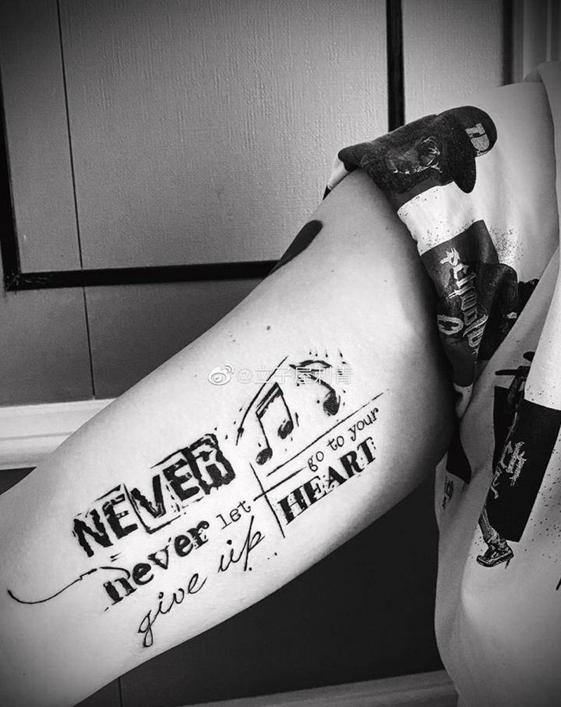 文字纹身图片_手臂纹身图案