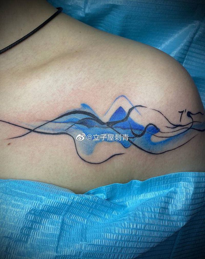 水墨纹身图片_肩部水墨纹身图案