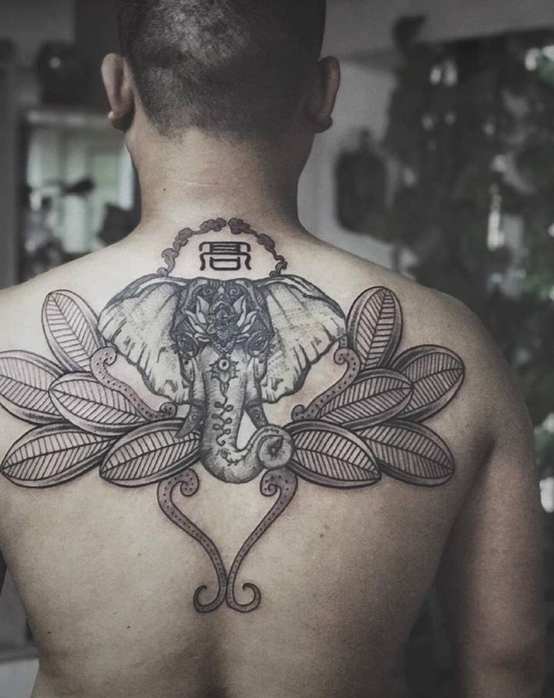 湘西瞳画纹身图片_背部纹身图案