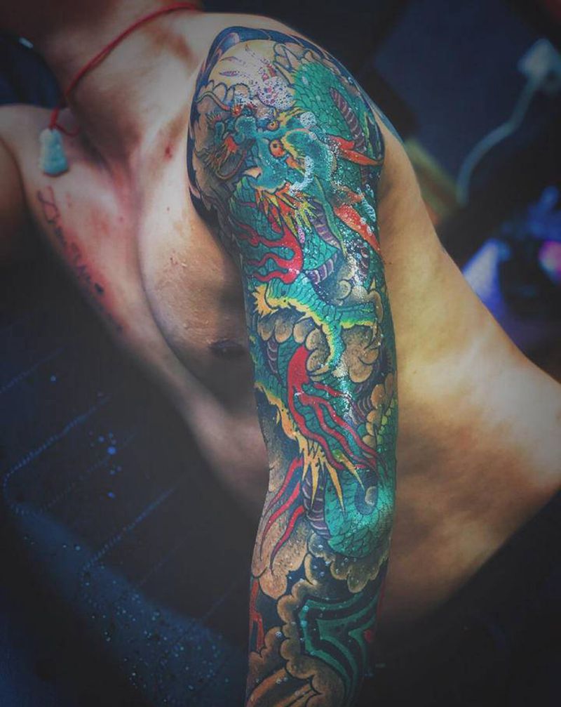 湘西瞳画纹身图片_手臂纹身图案