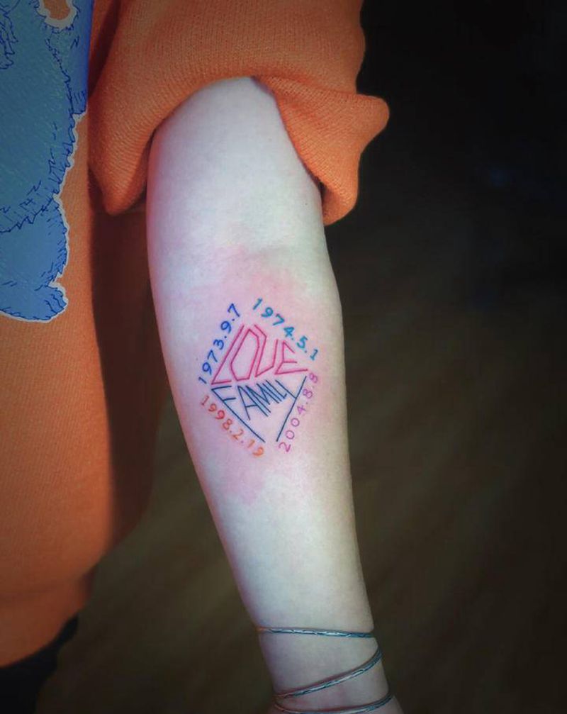 湘西瞳画纹身图片_手部纹身图案