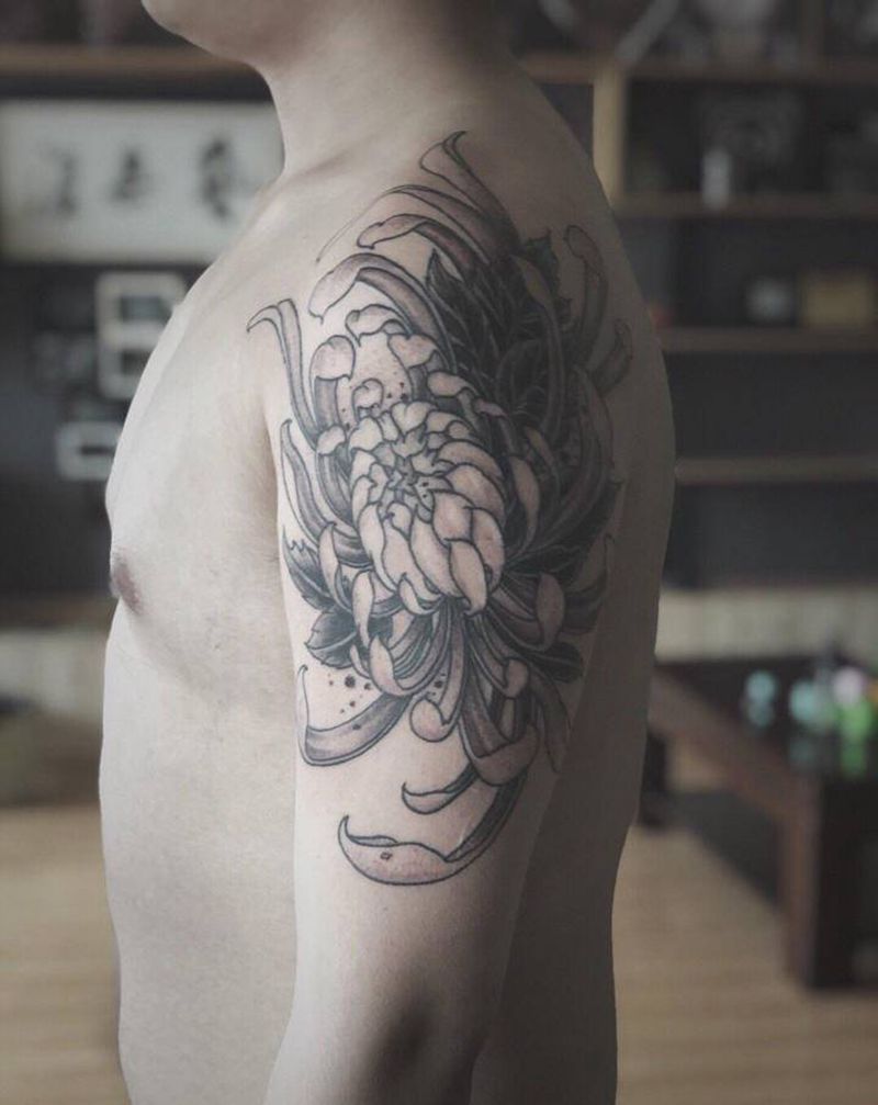 湘西瞳画刺青纹身图片_手部纹身图案