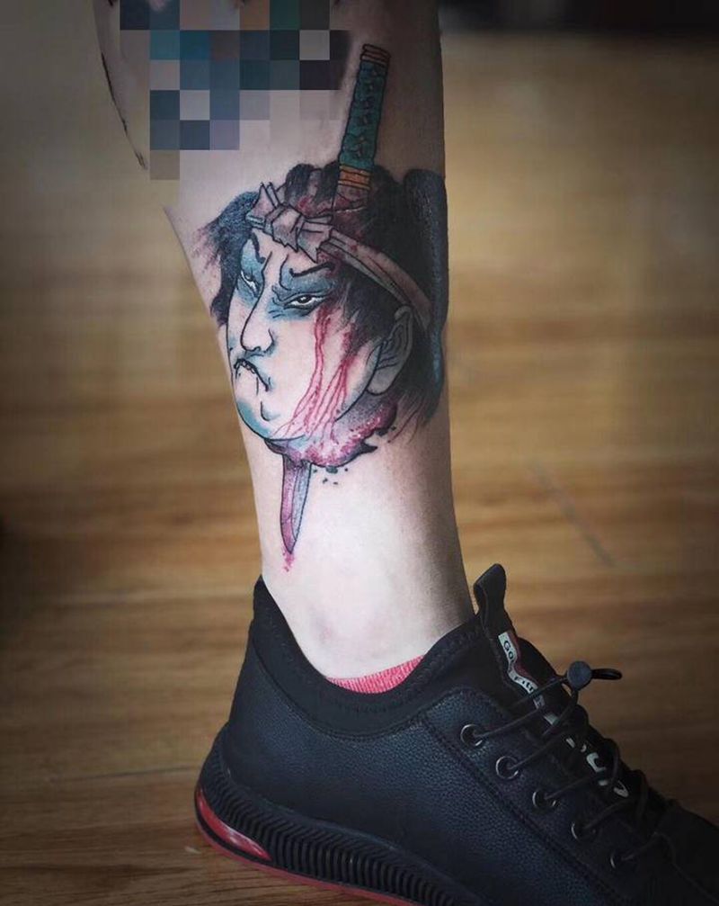 湘西瞳画纹身图片_脚部纹身图案