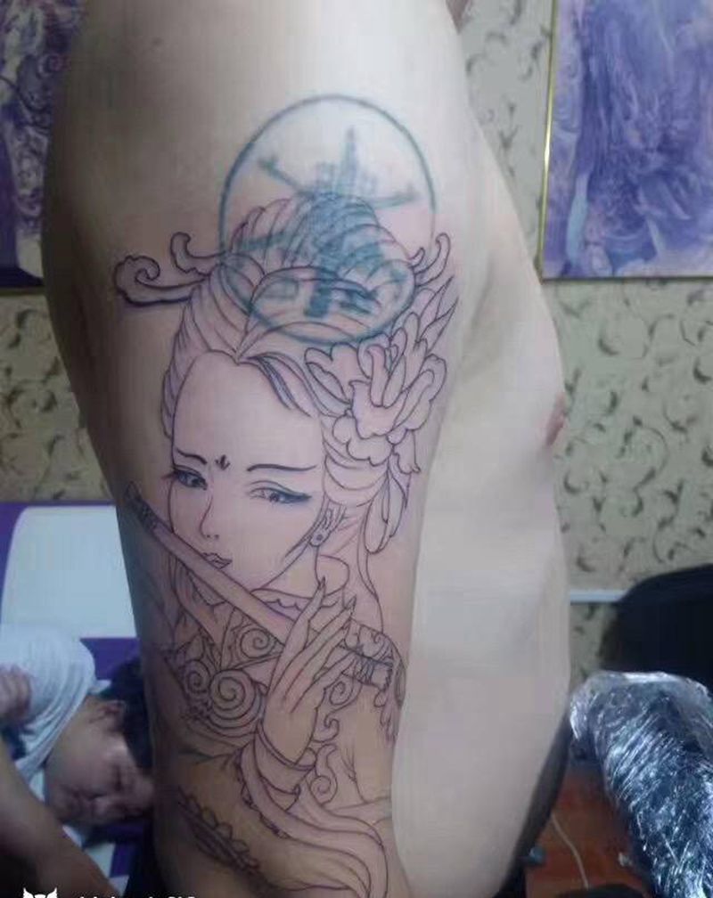 盖老图完成纹身图片_臀部新传统纹身图案