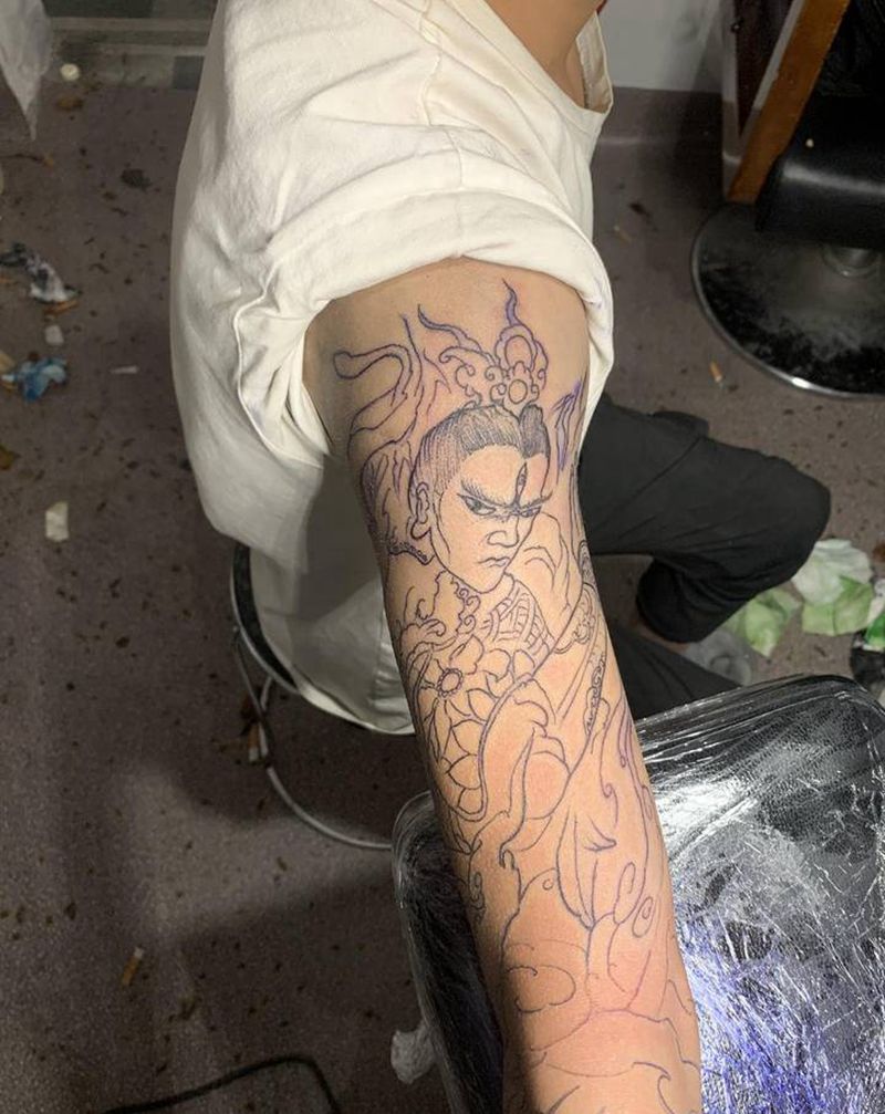 手臂线条完成纹身图片_手臂新传统纹身图案