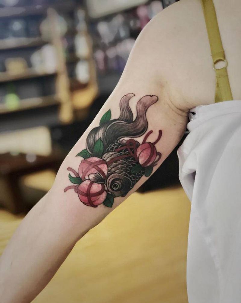 湘西瞳画纹身图片_手部纹身图案