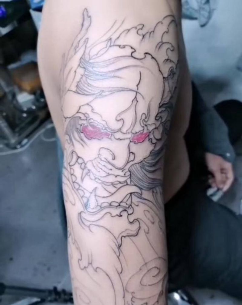 花臂纹身图片_手臂新传统纹身图案