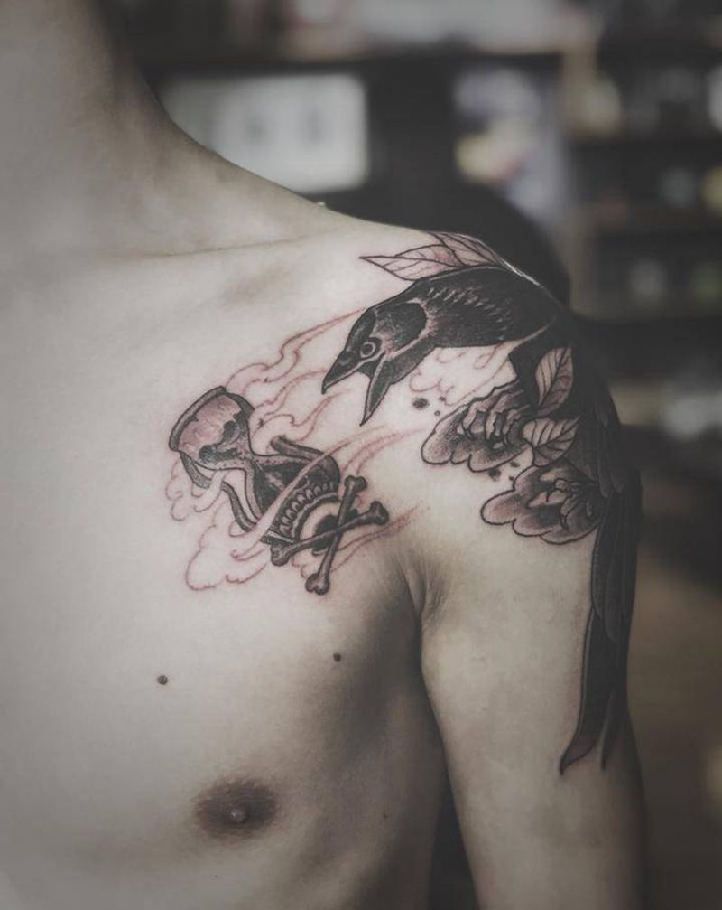 湘西瞳画刺青纹身图片_肩部胸部纹身图案