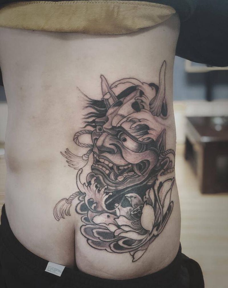 湘西瞳画刺青纹身图片_臀部纹身图案