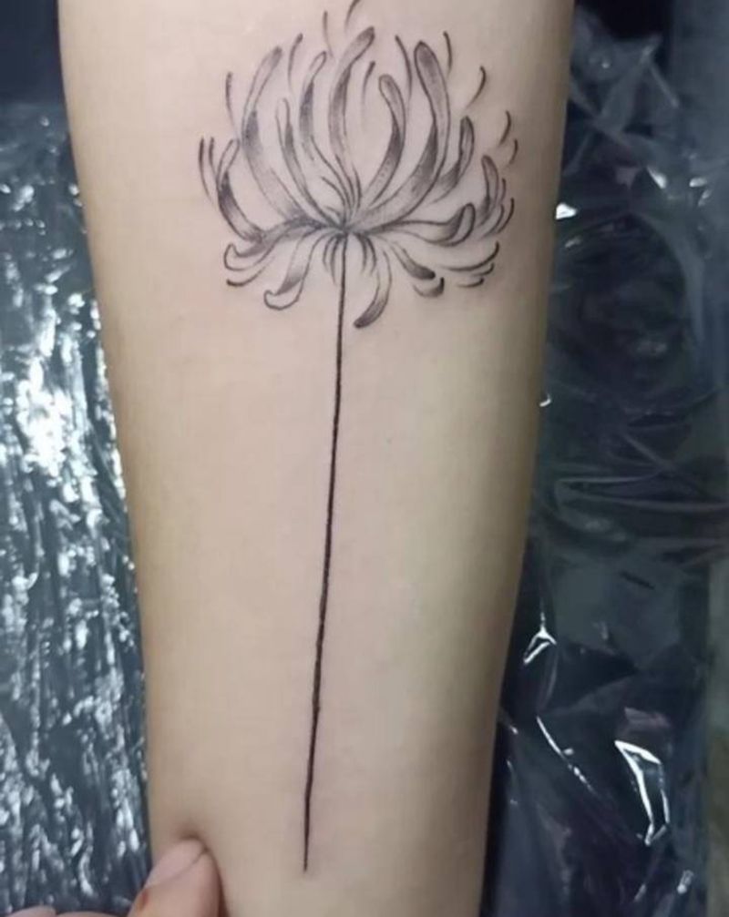 素花纹身图片_手臂老传统纹身图案