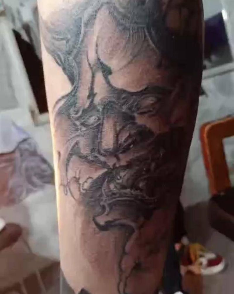 花腿纹身图片_腿部新传统纹身图案