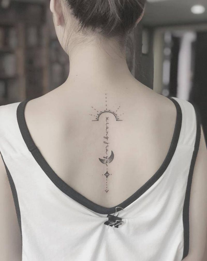 湘西瞳画刺青纹身图片_背部纹身图案