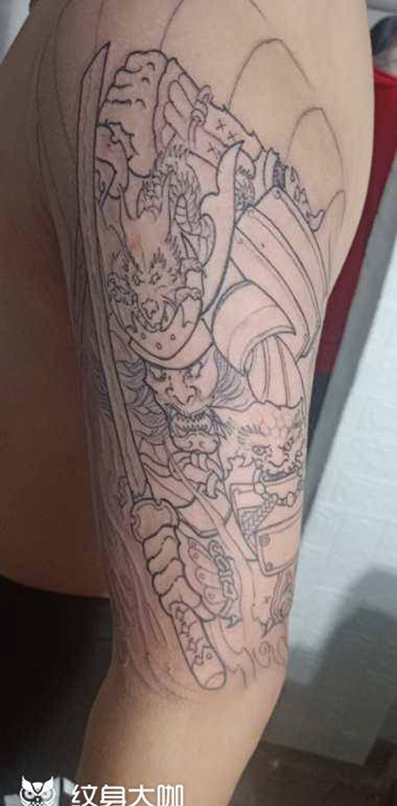 花臂纹身图片_手臂老传统新传统纹身图案