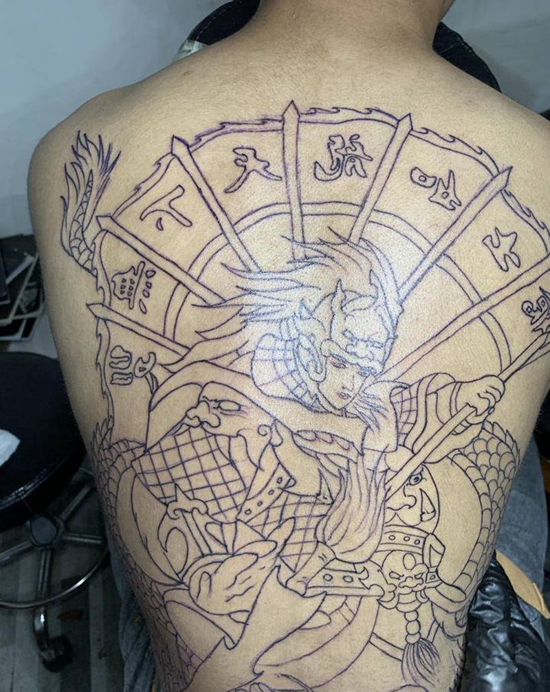 满背纹身图片_背部老传统纹身图案