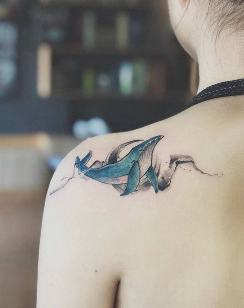 湘西瞳画刺青纹身图片_肩部水墨水彩纹身图案