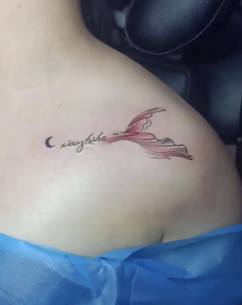 小清新纹身图片_肩部新传统纹身图案