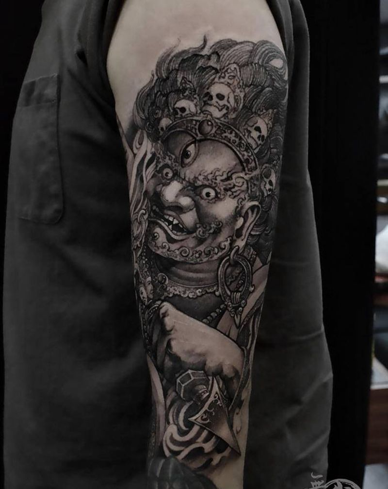 大黑天纹身图片_手臂新传统纹身图案