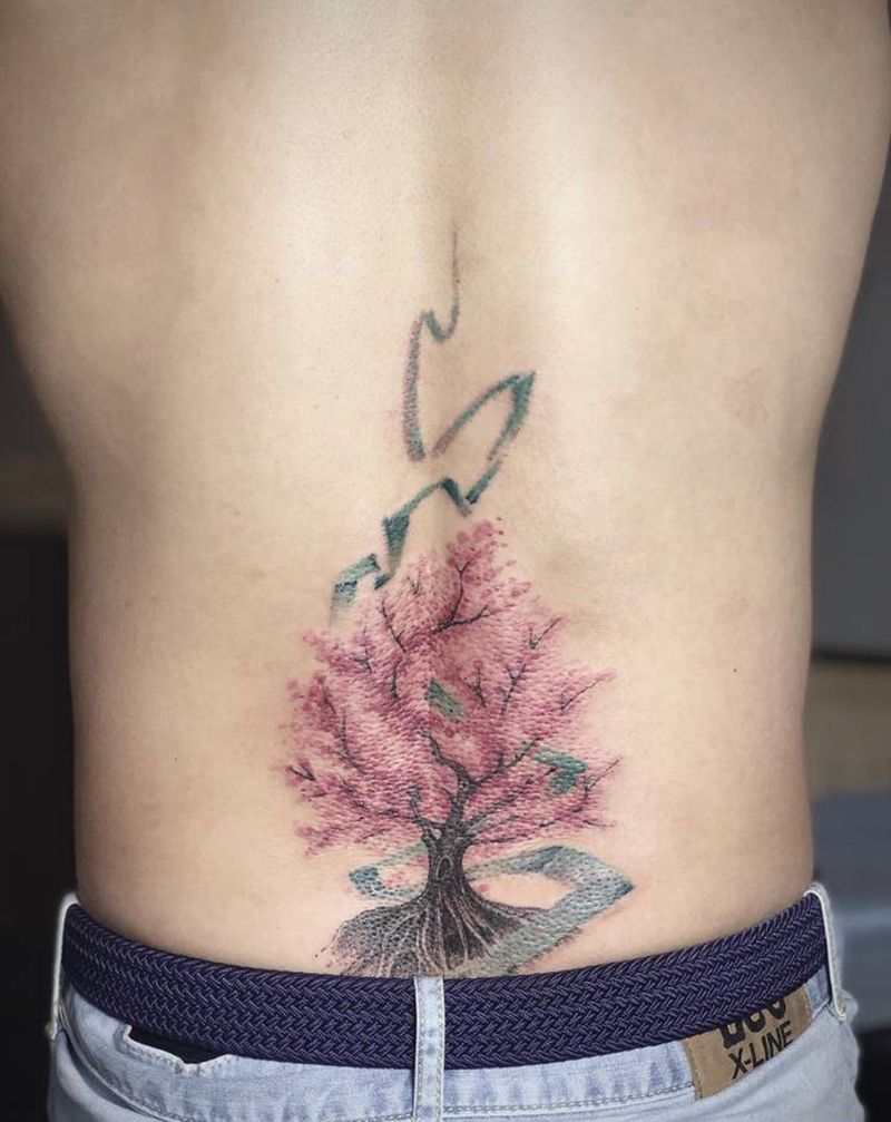 吉首纹身瞳画刺青纹身图片_背部纹身图案