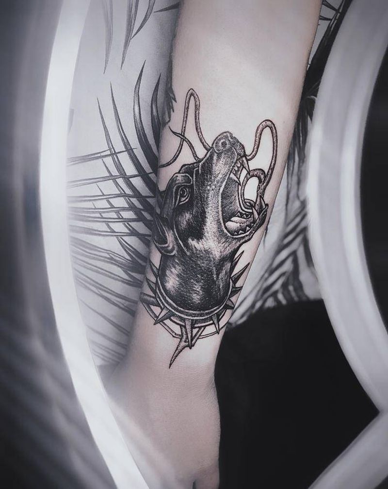 吉首纹身瞳画刺青纹身图片_手臂纹身图案