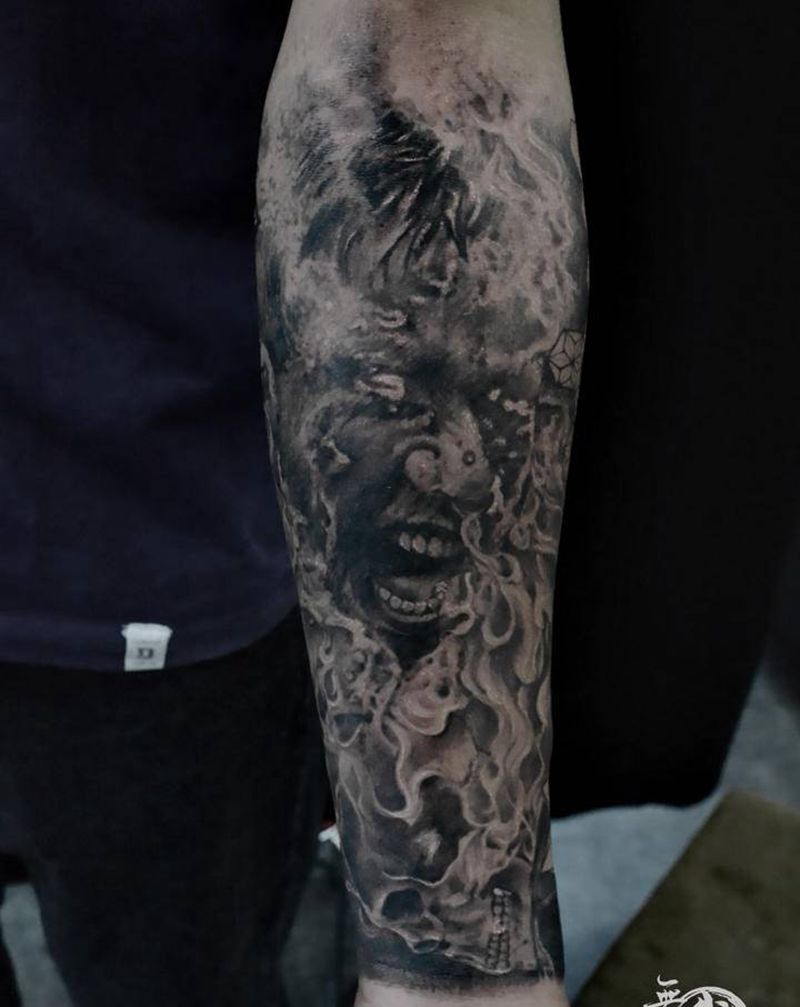 包小臂纹身图片_手臂欧美写实纹身图案