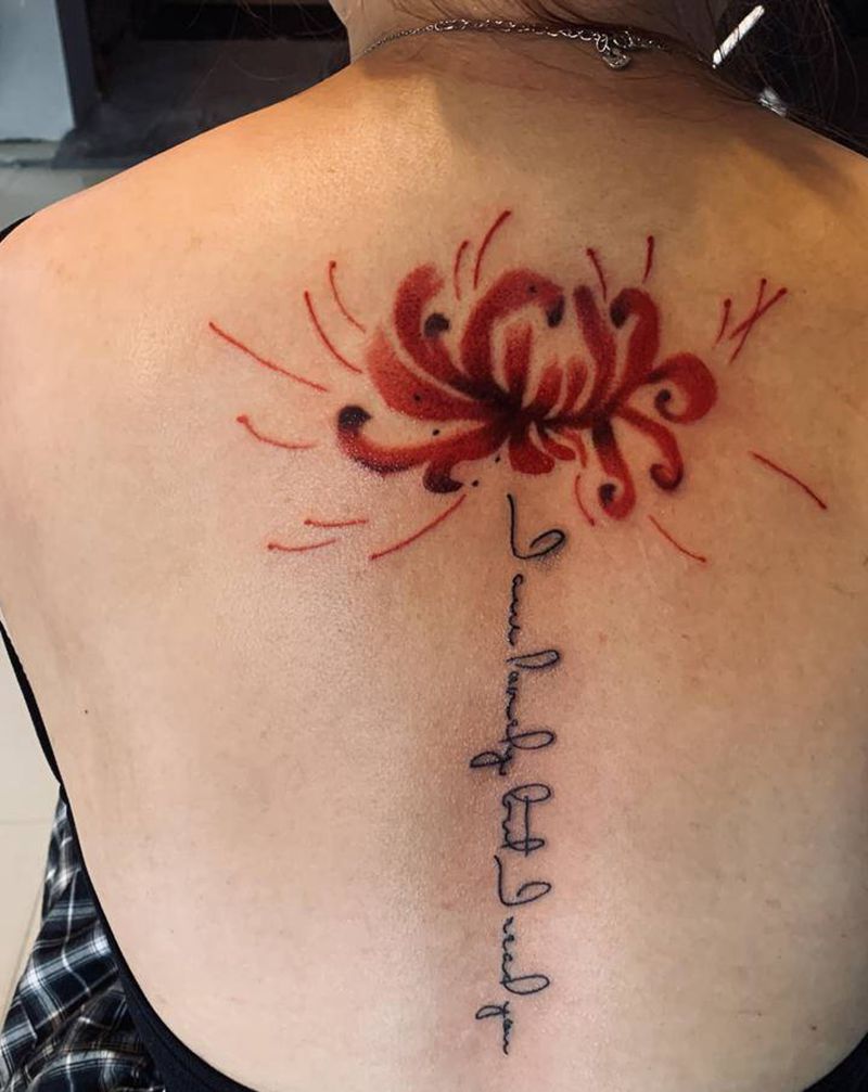 彼岸花纹身图片_背部纹身图案