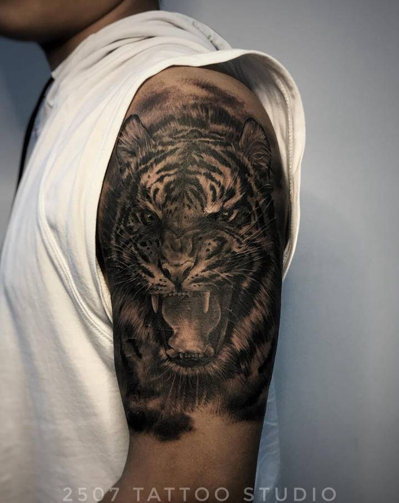 老虎纹身图片_手臂欧美写实老虎写实纹身图案