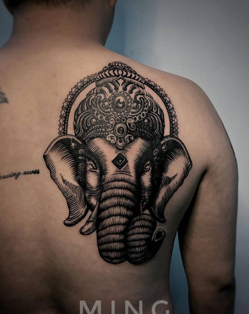 象纹身图片_肩部图腾象纹身图案