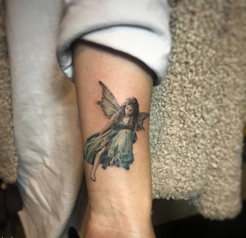 小仙女纹身图片_手臂欧美写实彩色写实纹身图案