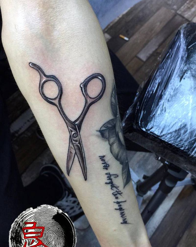 剪刀纹身图片_手臂纹身图案
