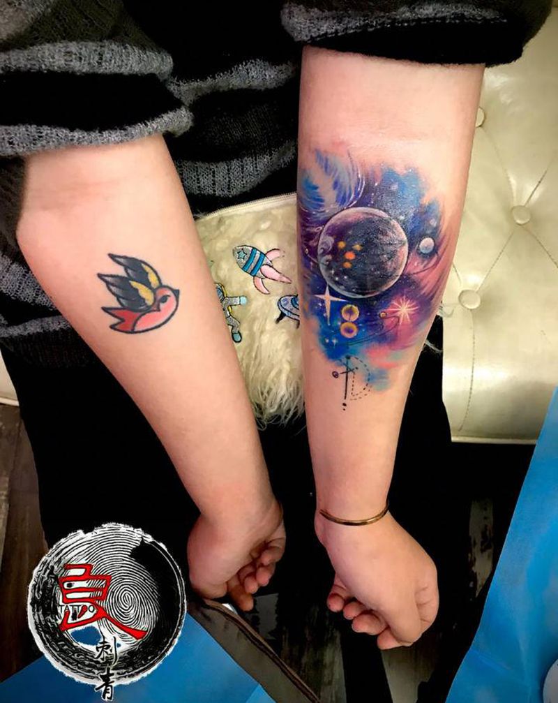 遮盖星空纹身图片_手臂纹身图案