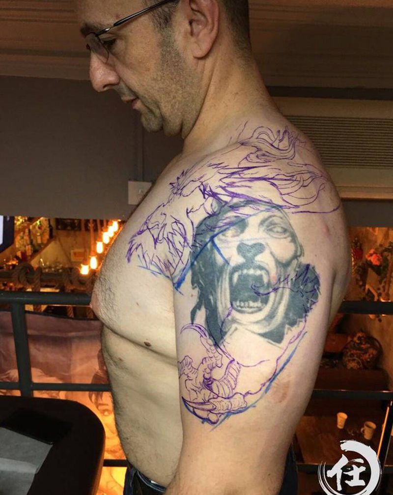 大臂遮盖纹身图片_手臂新传统纹身图案