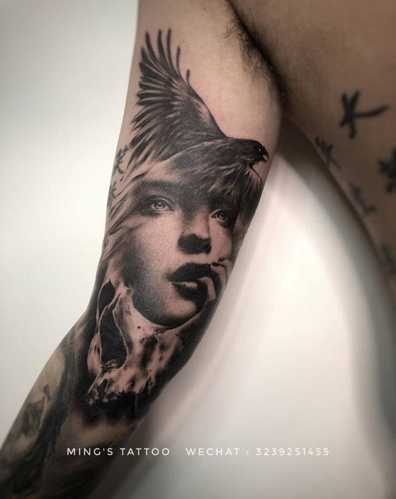 肖像纹身图片_手臂欧美写实乌鸦骷髅肖像纹身图案
